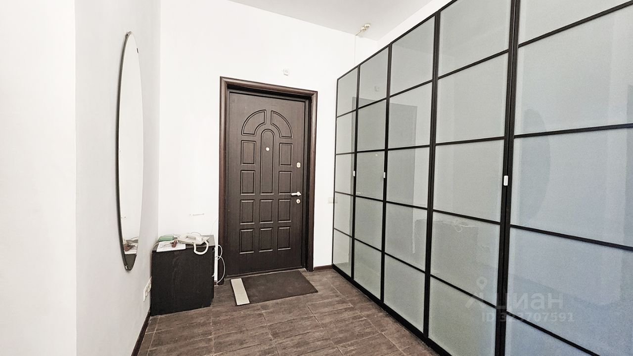 Аренда 3-комн квартиры на вторичном рынке Петрозаводская улица, 28К1