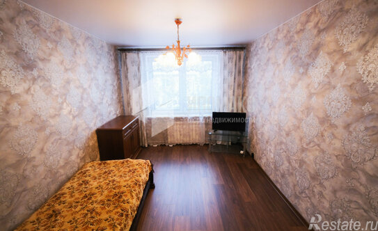 Продажа 1-комн квартиры на вторичном рынке Наро-Фоминский городской округ, Фабричная улица,  д. 8