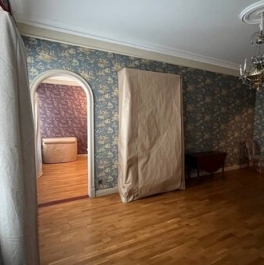 Продажа 2-комн квартиры на вторичном рынке 8-я линия,  д. 27