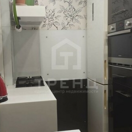 Продажа 2-комн квартиры на вторичном рынке Будапештская улица,  д. 5 к1