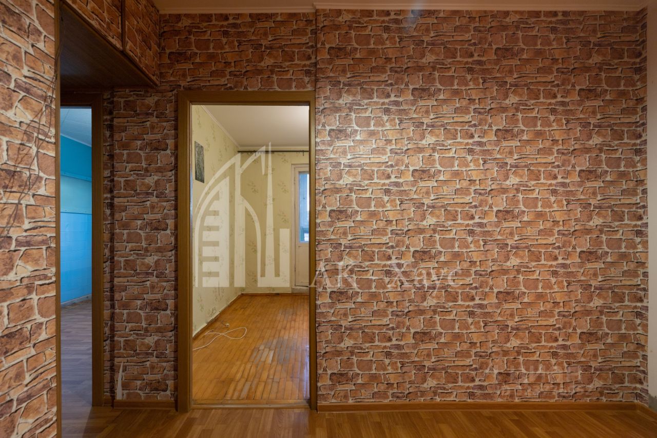 Продажа 2-комн квартиры на вторичном рынке Ленская улица, 3К2