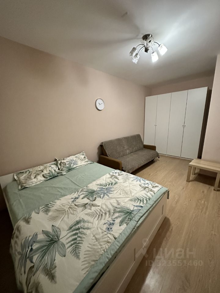 Аренда 1-комн квартиры на вторичном рынке Мурино, улица Шувалова, 11