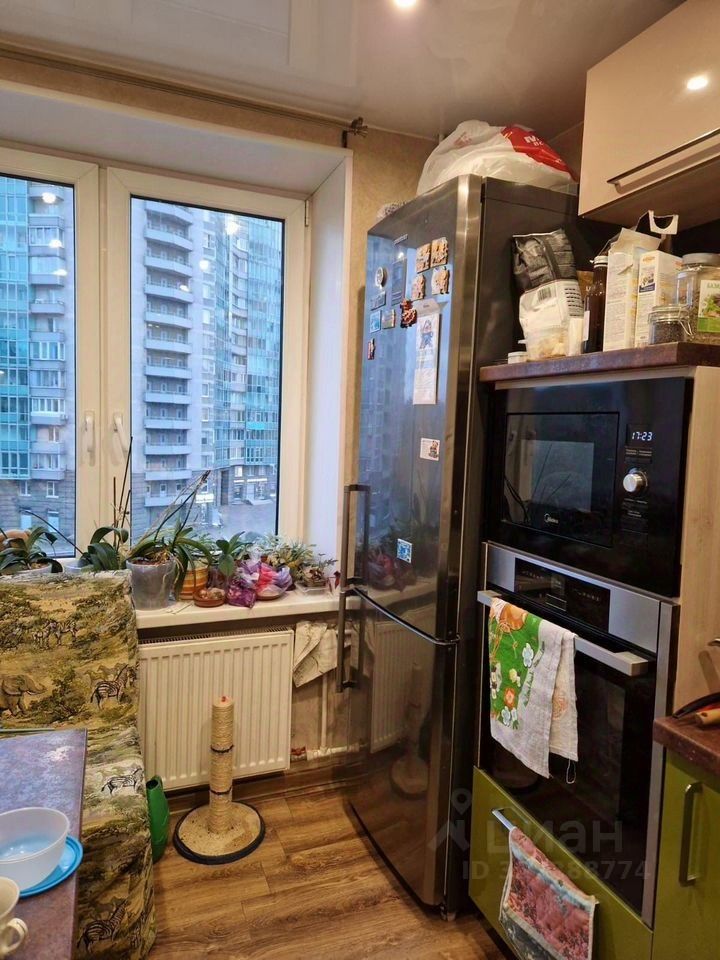 Продажа 2-комн квартиры на вторичном рынке проспект Кима, 4Б