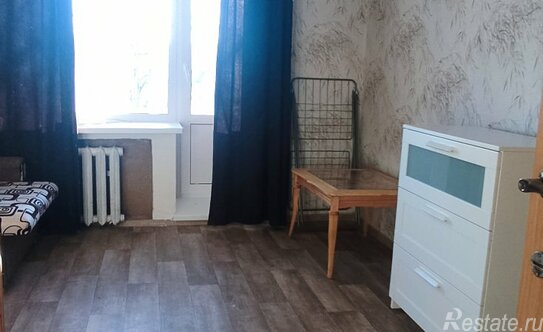 Аренда 2-комн квартиры на вторичном рынке улица Чекистов,  д. 42