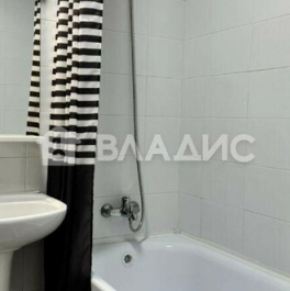 Продажа 1-комн квартиры на вторичном рынке Саларьевская ул,  д. 14 к3