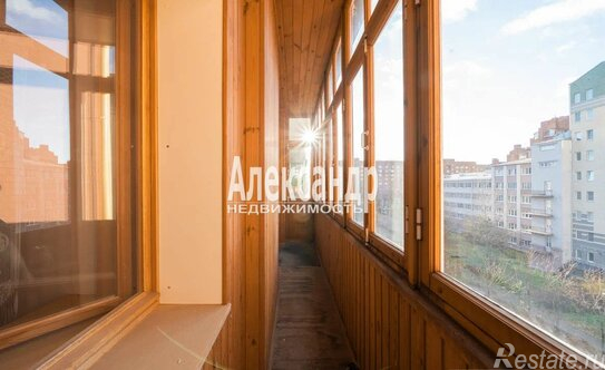 Продажа 3-комн квартиры на вторичном рынке ул Хлопина,  д. 7,  к. 1