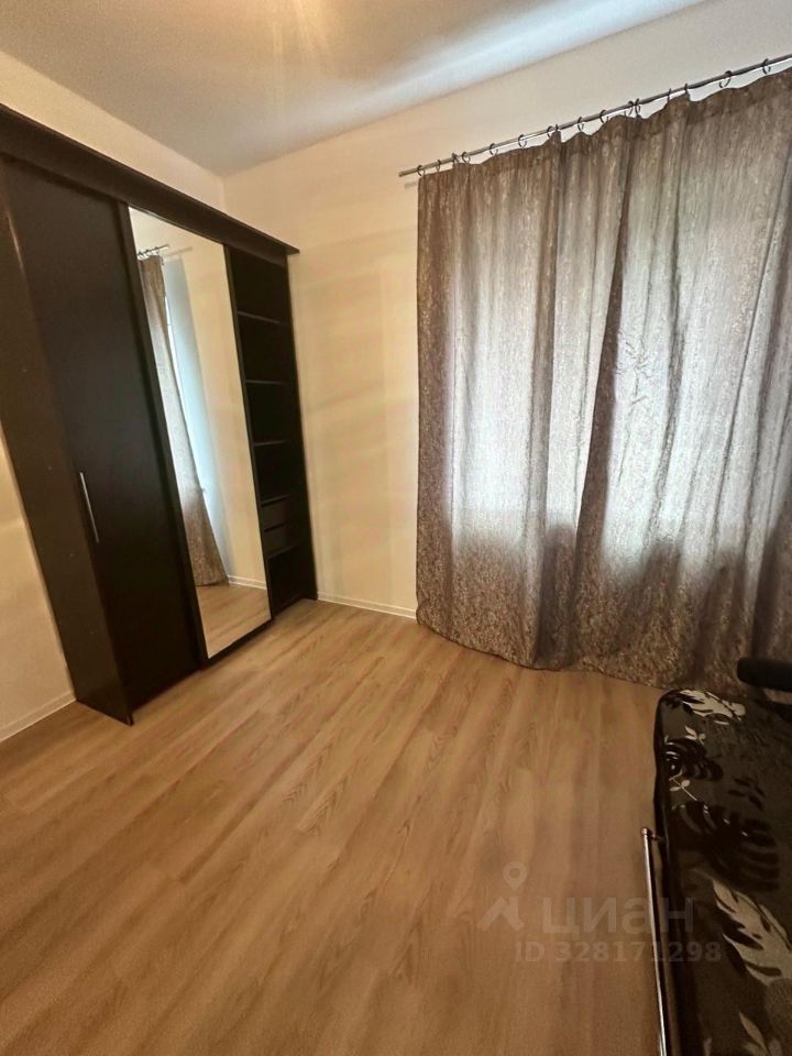 Аренда 2-комн квартиры на вторичном рынке Колпино, Загородная улица, 45к4