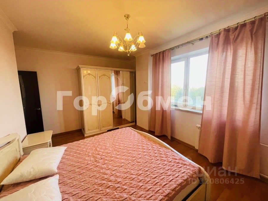 Аренда 2-комн квартиры на вторичном рынке Веерная улица, 4К1