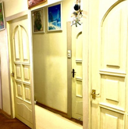 Продажа 2-комн квартиры на вторичном рынке Кирпичная ул,  д. дом 8