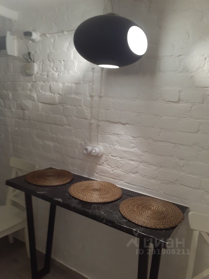 Аренда 2-комн квартиры на вторичном рынке Большая Конюшенная улица, 19/8