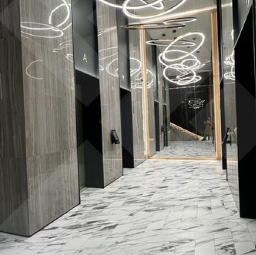 3-комн квартира улица Архитектора Власова,  д. 71 к2