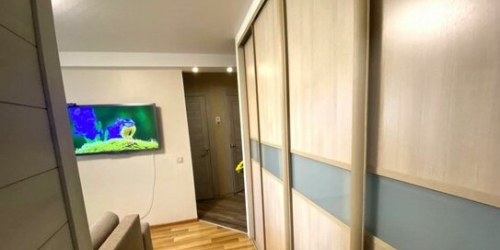2-комн квартира улица Типанова,  д. 15