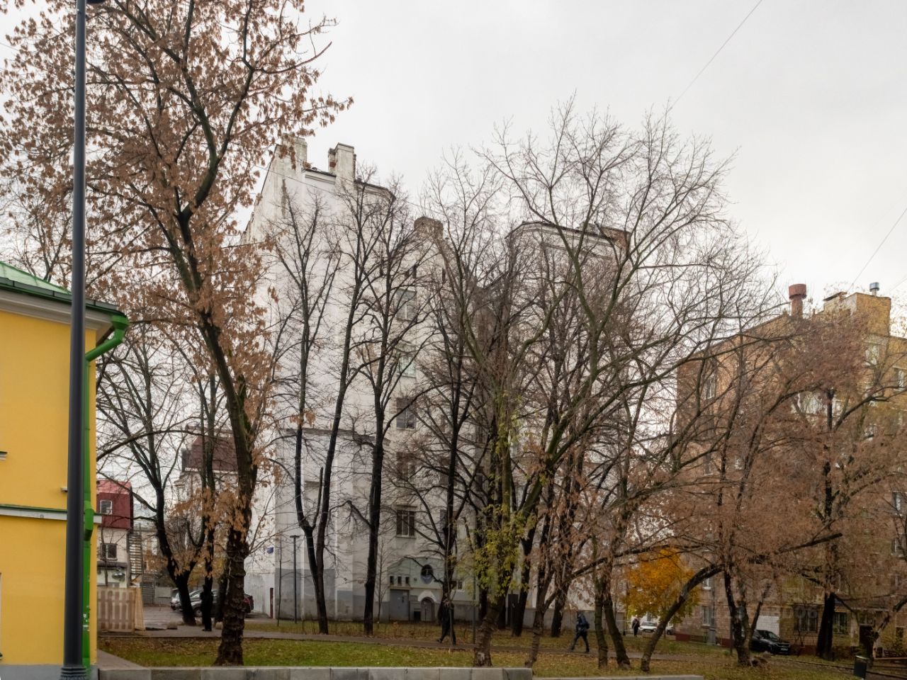 Аренда 4-комн квартиры на вторичном рынке переулок Токмаков, 1/30