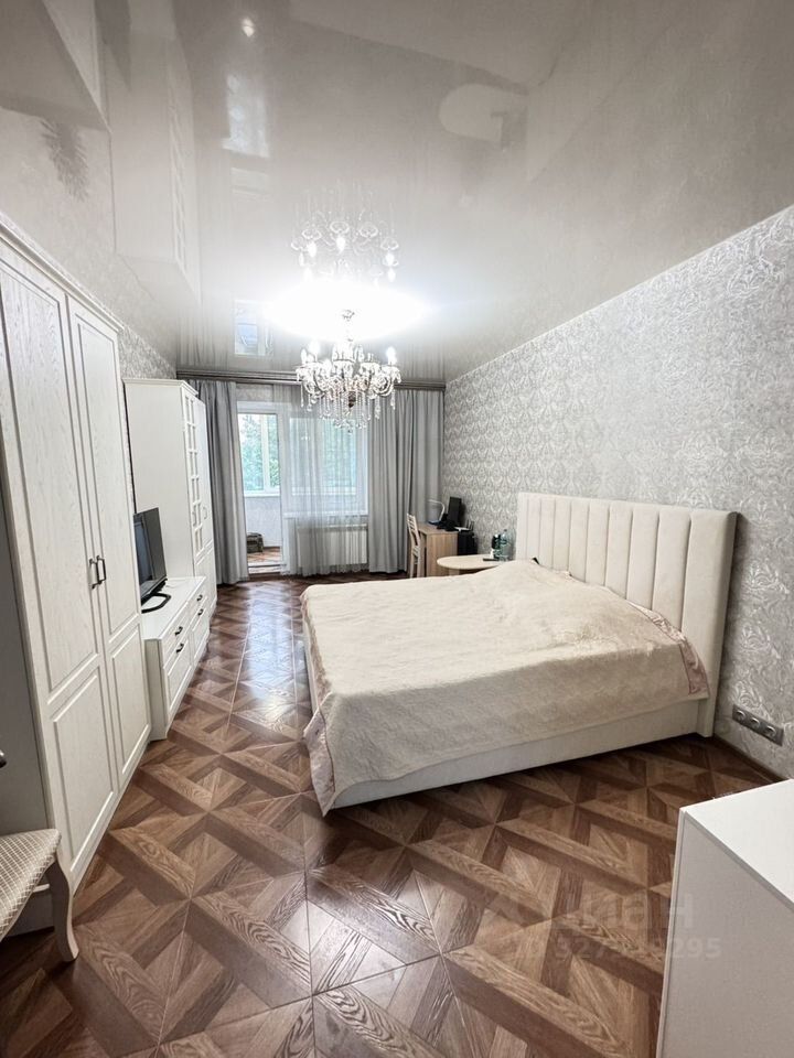 Продажа 1-комн квартиры на вторичном рынке Климовск мкр, улица Советская,  д. 14