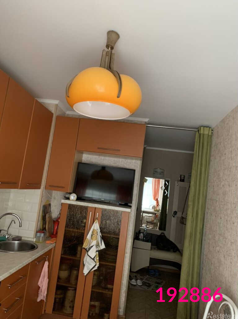 Продажа 3-комн квартиры на вторичном рынке Магаданская улица, 13