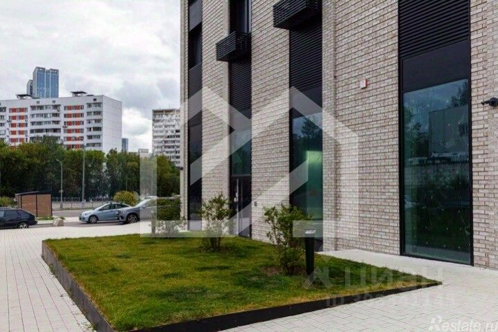 Продажа торгового помещения Винницкая улица,  д. 8 к4