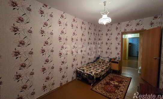 Продажа 3-комн квартиры на вторичном рынке Кириши г, Нефтехимиков ул,  д. 22