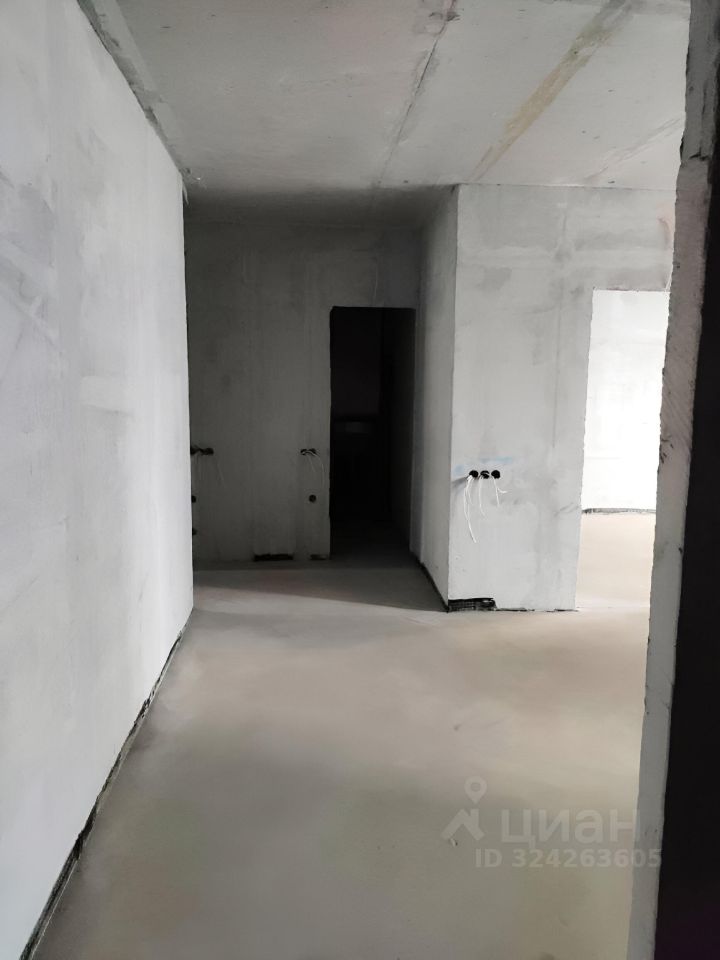 Продажа 4-комн квартиры на вторичном рынке улица Авиаторов, 1