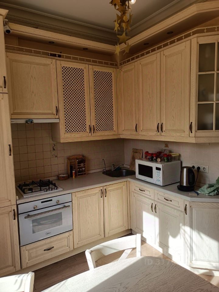 Продажа 2-комн квартиры на вторичном рынке улица Маршала Новикова, 19К2