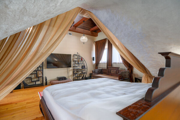 Продажа 6-комн элитного жилья Приморский пр-кт,  д. 14