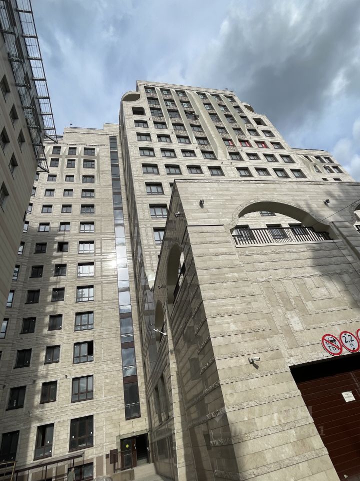 Продажа 1-комн квартиры на вторичном рынке Большой Строченовский переулок, 9