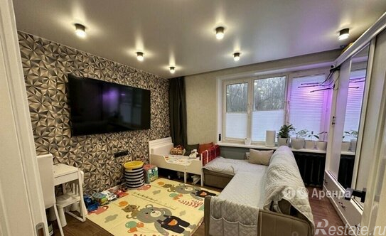 Аренда 2-комн квартиры на вторичном рынке проезд Дежнёва,  д. 18