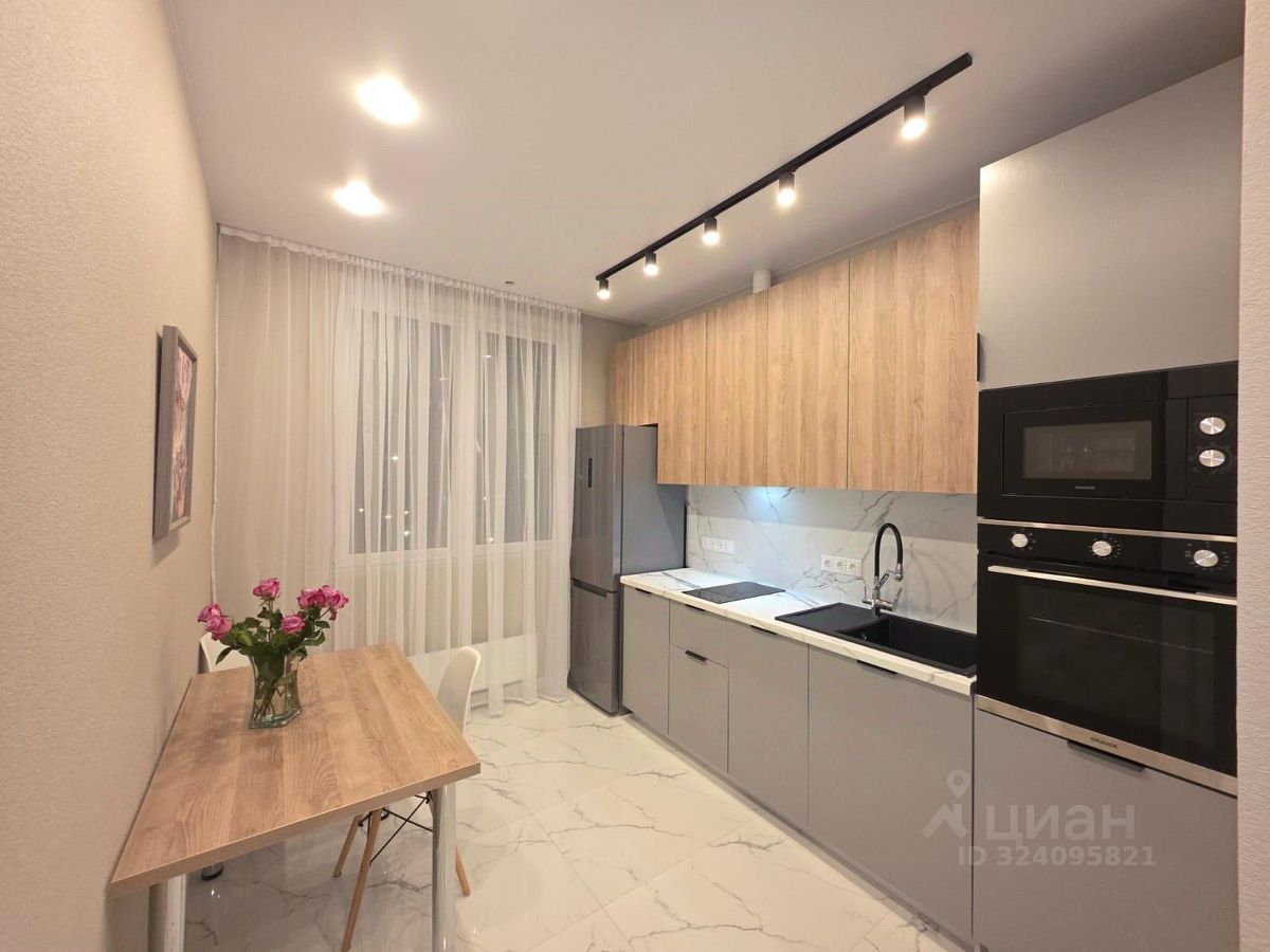 Аренда 1-комн квартиры на вторичном рынке Березовая аллея, 19к4