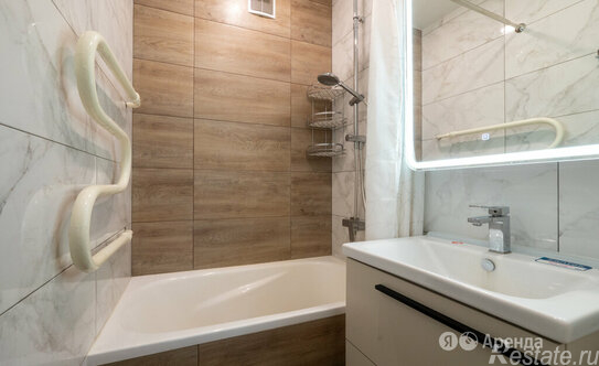 Аренда 3-комн квартиры на вторичном рынке Верности ул,  д. 30