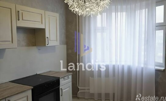 Продажа 2-комн квартиры на вторичном рынке Черноморский бульвар,  д. 4 к3