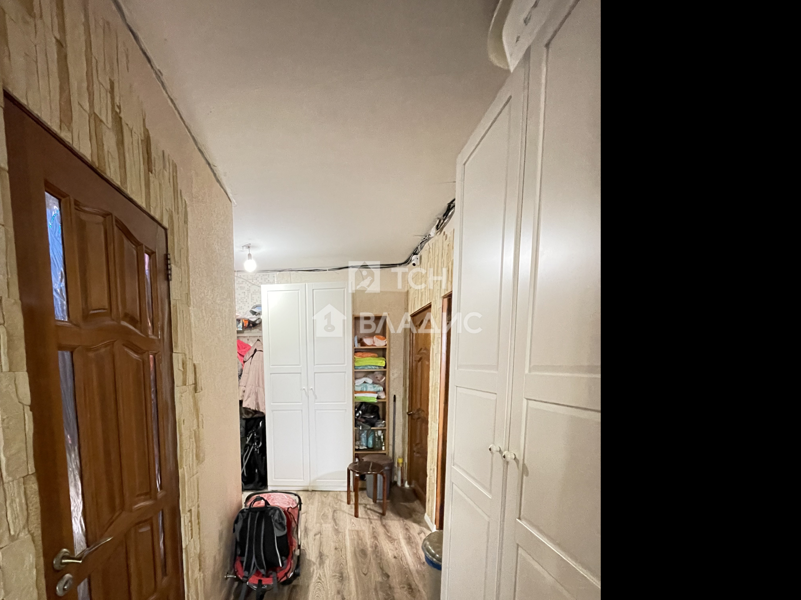 Комната улица Сталеваров, 10к3