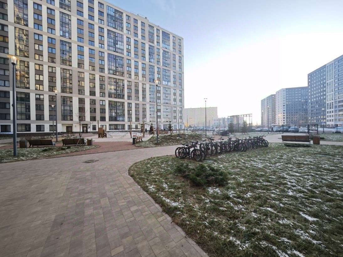 Продажа 2-комн квартиры на вторичном рынке пос. Парголово, дорога Михайловская, 14к1