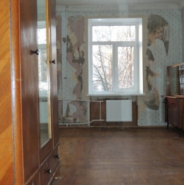 Продажа 3-комн квартиры на вторичном рынке улица Лётчика Пилютова,  д. 12