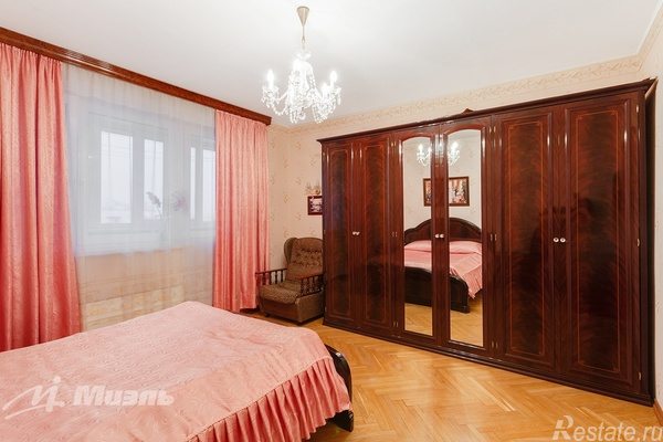 Продажа 4-комн квартиры на вторичном рынке 12-я Новокузьминская ул,  д. 6к1