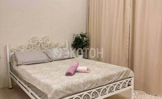 Продажа 1-комн квартиры на вторичном рынке Московский пр-кт,  д. 7