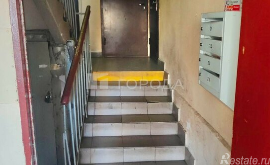 Продажа 2-комн квартиры на вторичном рынке ул Запорожская,  д. 2