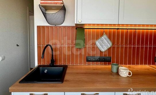 Продажа 1-комн квартиры на вторичном рынке ул Вавиловых,  д. 15,  к. 1