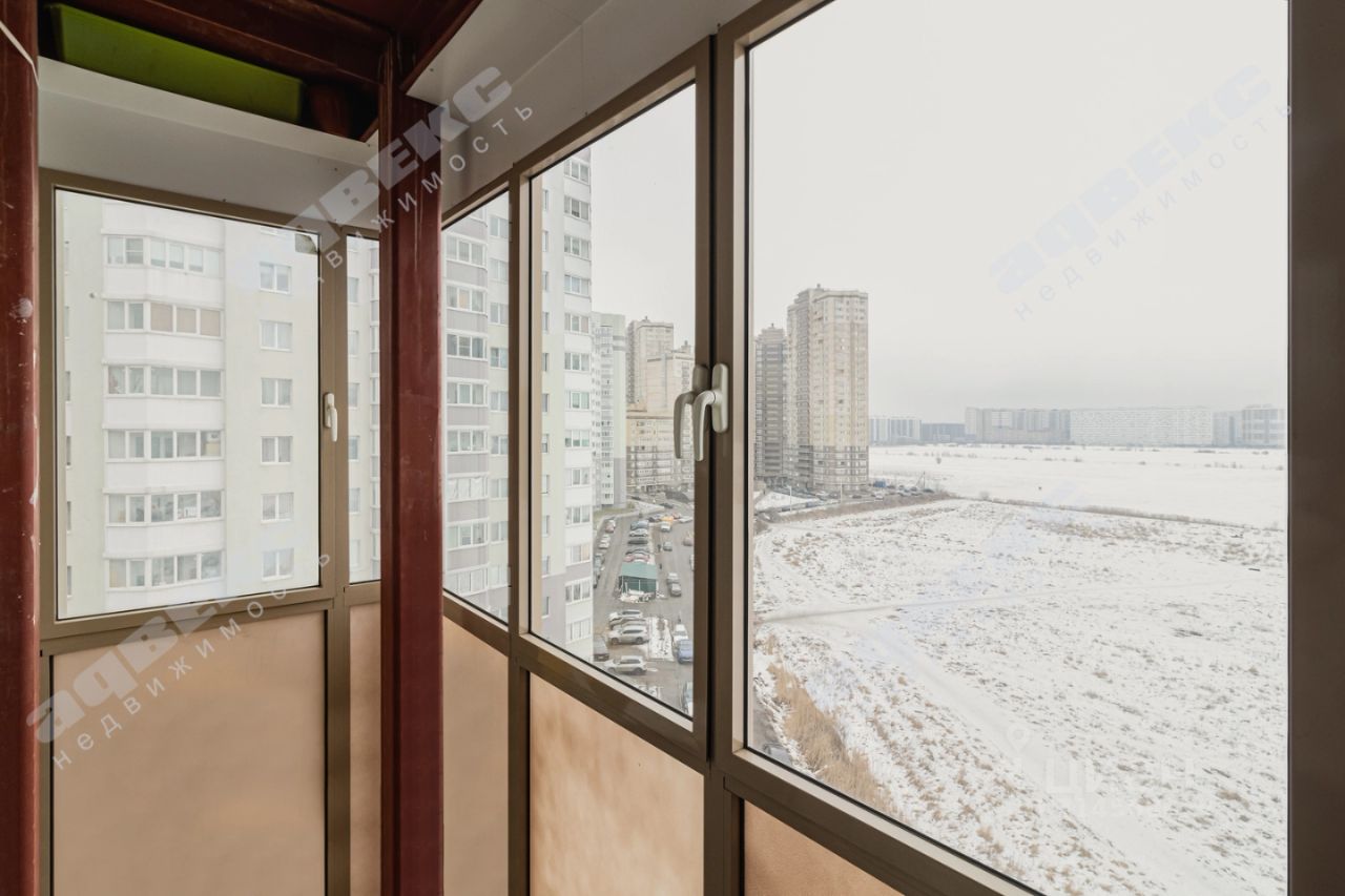 Продажа 1-комн квартиры на вторичном рынке пос. Бугры, улица Нижняя, 7