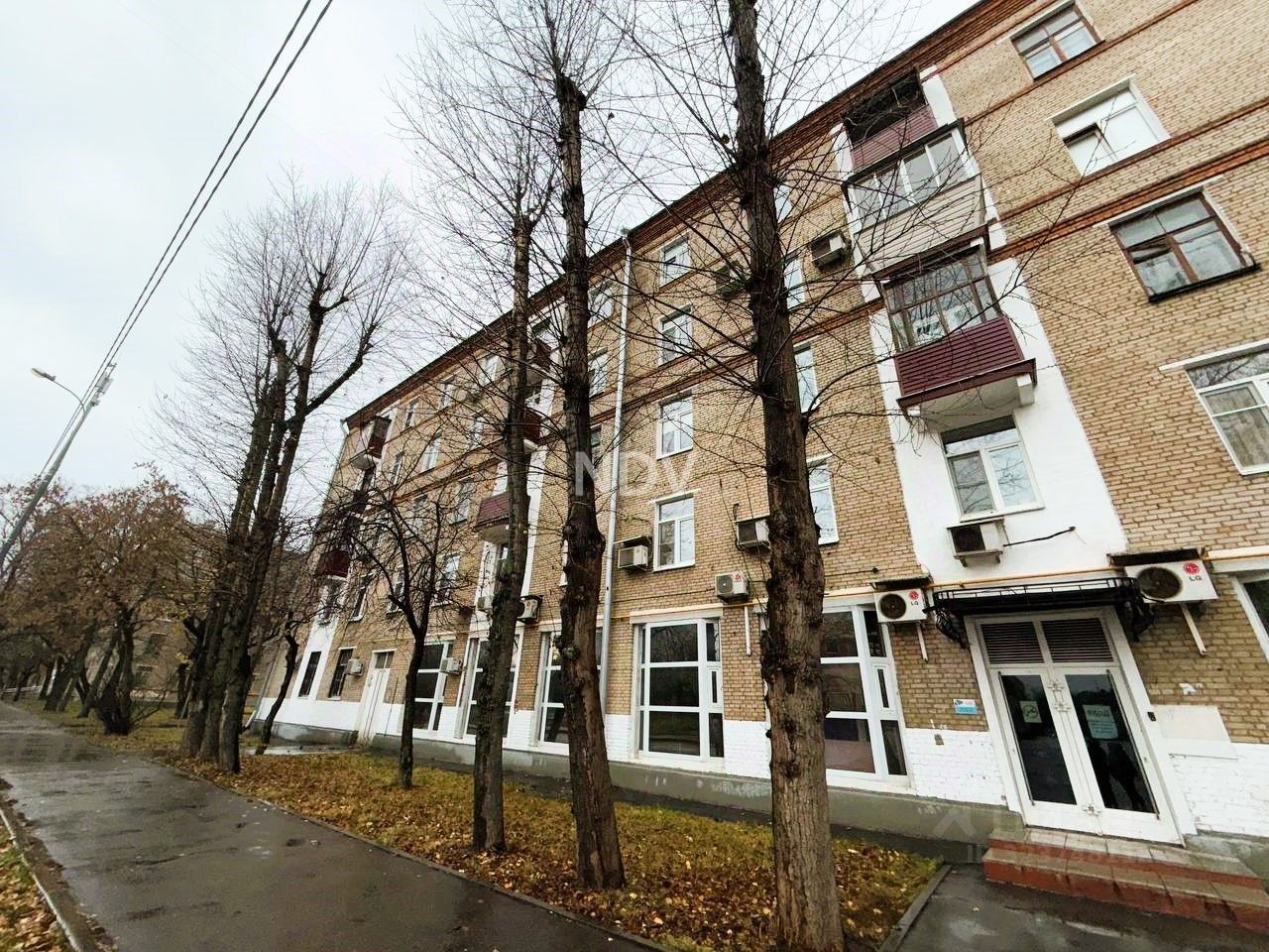 Продажа 3-комн квартиры на вторичном рынке Перовская улица, 30/2