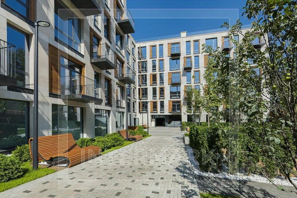 Продажа 4-комн квартиры на вторичном рынке улица Малая Ордынка, 19