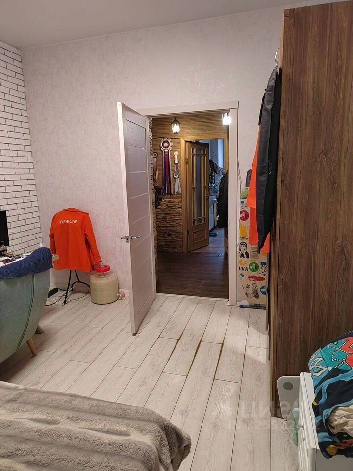 Продажа 3-комн квартиры на вторичном рынке Кингисепп, улица Жукова, 12