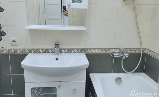 Продажа 1-комн квартиры на вторичном рынке Старые Химки, улица Кирова,  д. 10 к2