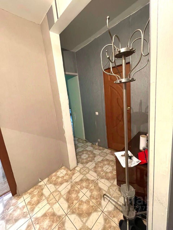 Продажа 1-комн квартиры на вторичном рынке пос. Большевик, улица Ленина, 108