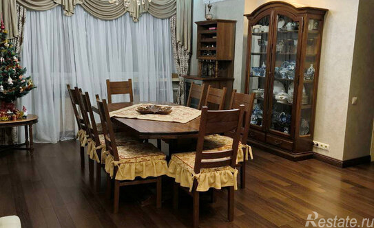 Продажа 4-комн квартиры на вторичном рынке Болшево, улица Урицкого,  д. 10