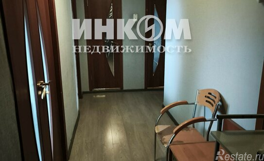 Продажа 2-комн квартиры на вторичном рынке улица Исаковского,  д. 2 к1