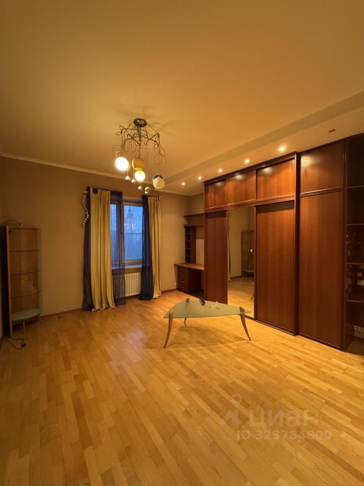 Продажа 3-комн квартиры на вторичном рынке Дружинниковская улица, 11/2