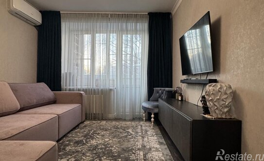 Продажа 3-комн квартиры на вторичном рынке Зеленый пр-кт,  д. 64