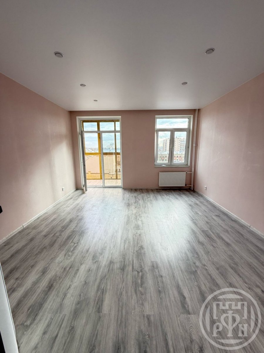 Продажа 3-комн квартиры на вторичном рынке Днепропетровская ул. ,  д. 7