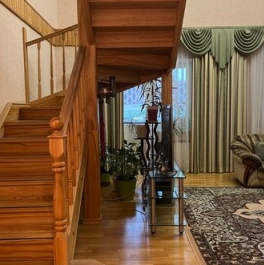 Продажа 6-комн квартиры на вторичном рынке Пулковская улица,  д. 4 к3