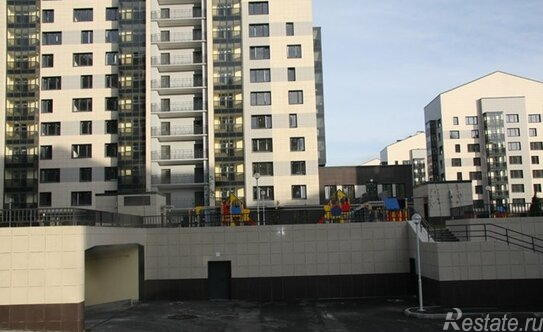 Продажа 3-комн квартиры на вторичном рынке Петергофское ш