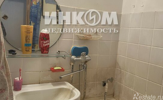 Продажа 1-комн квартиры на вторичном рынке Ореховый б-р,  д. 39 к2